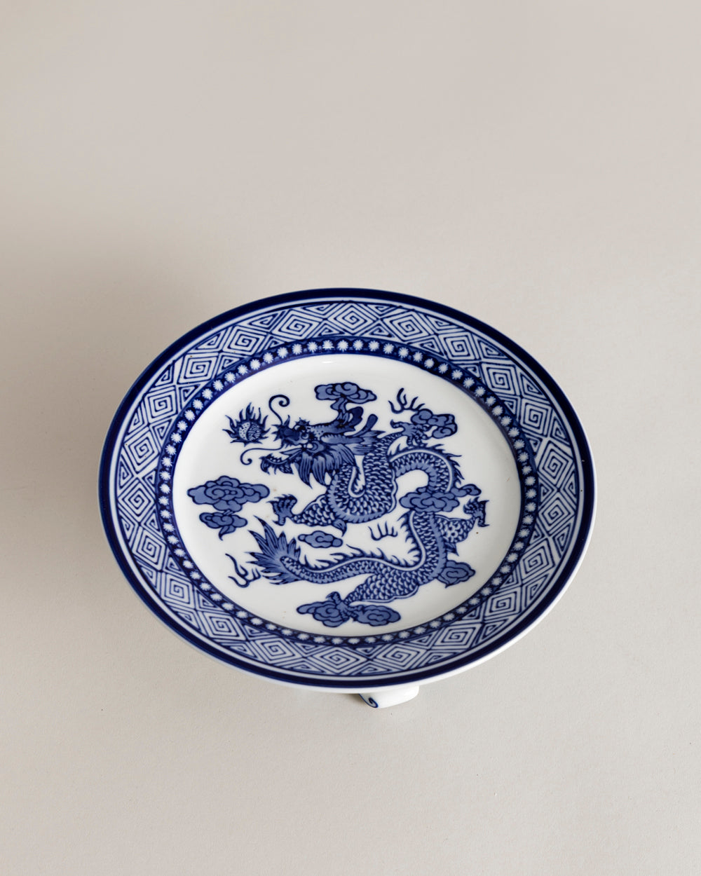 Dragon Motif Heritage Round Cake Stand
