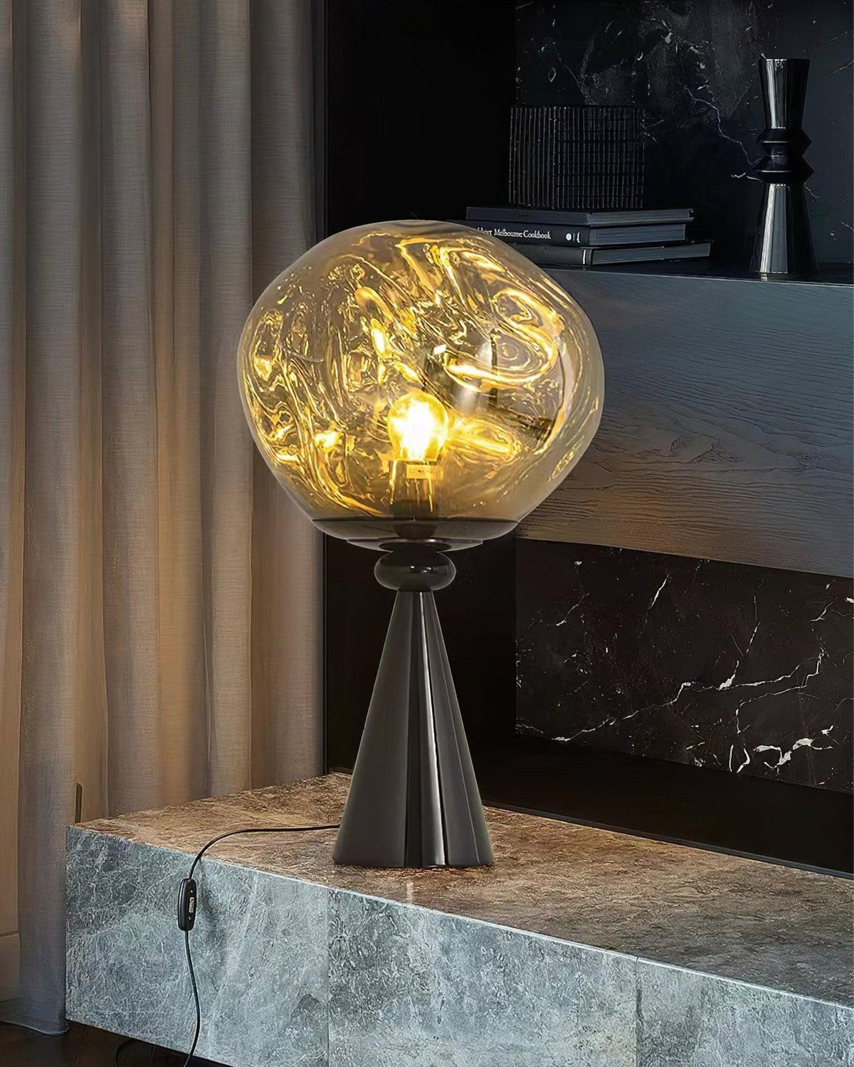 Cone Lava Table Lamp - Black