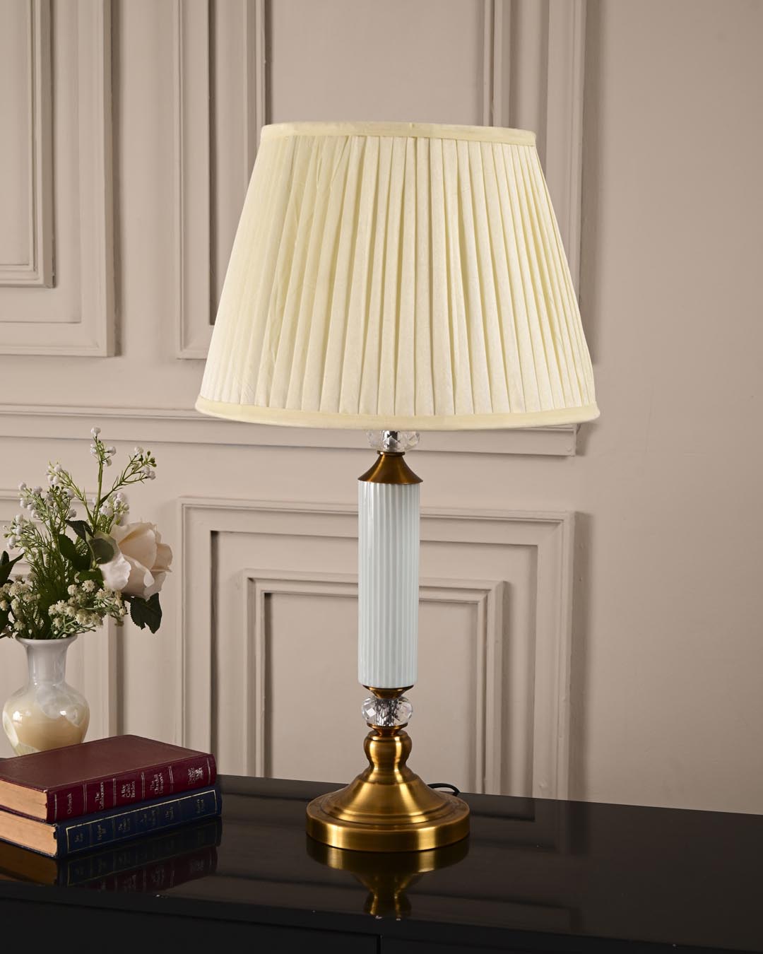 Eterna Ribbed Table Lamp
