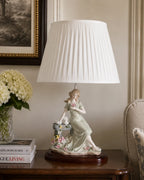 Aria of the Doves Figurine Lamp