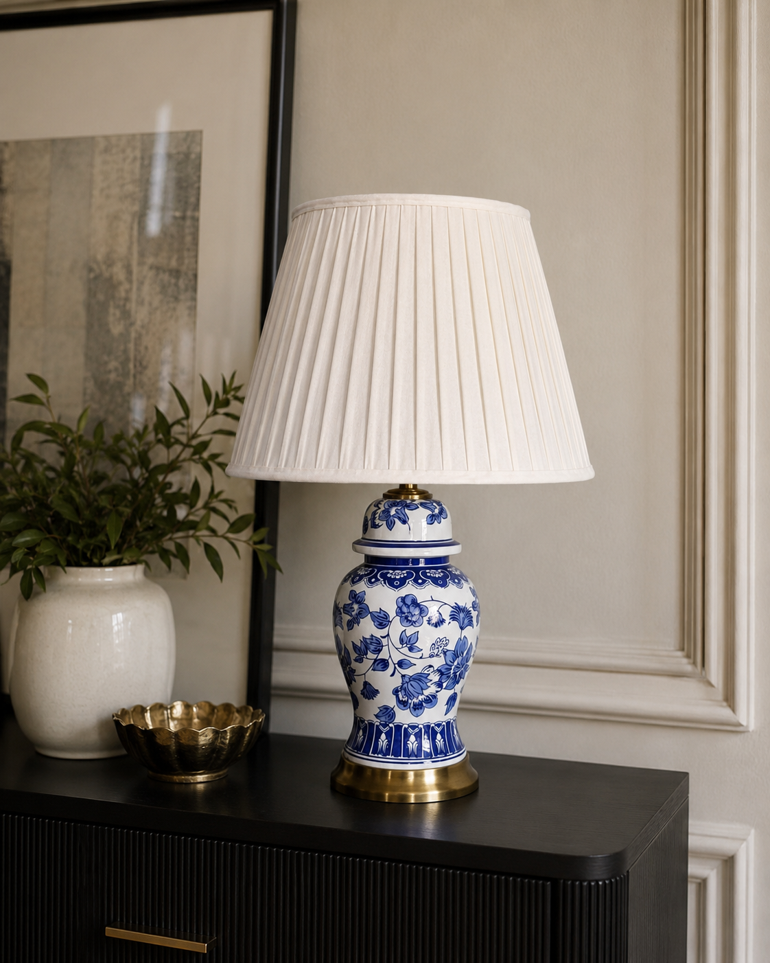 Alstroemeria Floral Table Lamp