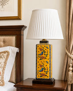 Famille Jaune Table Lamp